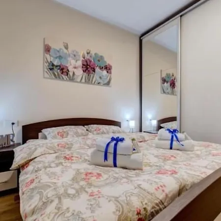 Premija アパート *